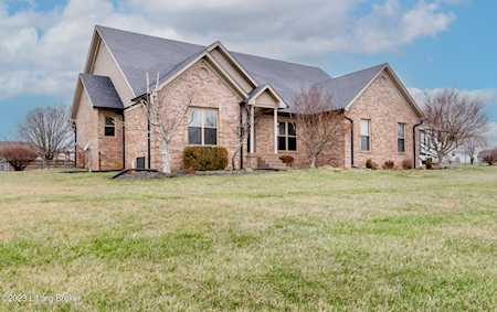 96 Allen Place East Taylorsville, KY 40071