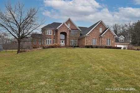 41W035 Saddlebrook Dr St. Charles, IL 60175