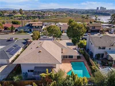 1833 Santiago Dr Newport Beach, CA 92660