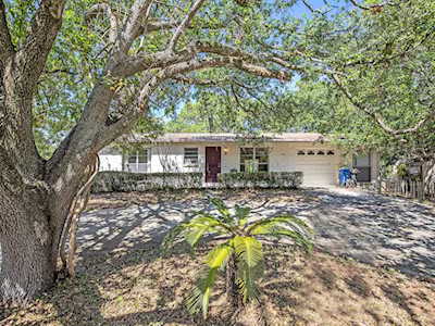 8431 Jackson Springs Rd Tampa, FL 33615