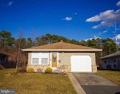 744 Jamaica Blvd Toms River, NJ 08757