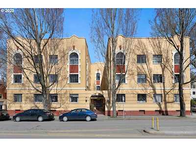 2829 SE Belmont ST #206 Portland, OR 97214