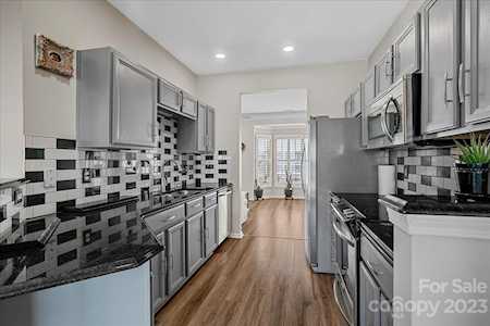 10850 Garden Oaks Ln Charlotte, NC 28273