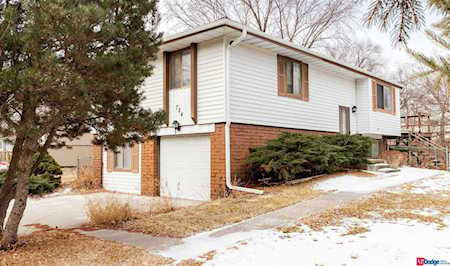724 Willow Ave Bellevue, NE 68005