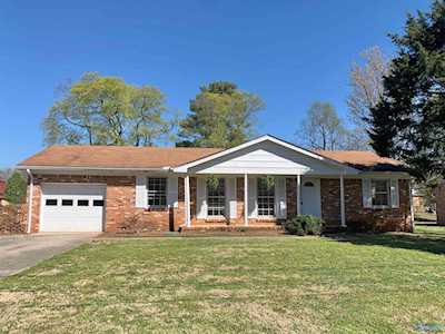 2912 NW Broadview Drive Huntsville, AL 35810