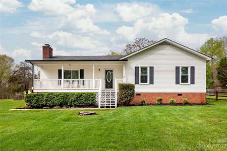 9517 Dogwood Ridge Dr Mint Hill, NC 28227