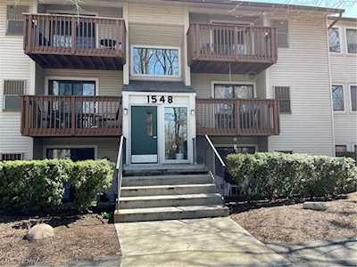 1548 Cedarwood Dr #153 Westlake, OH 44145