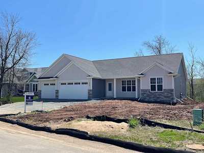 W6555 Ethan Dr Appleton, Village of Harrison, WI 54915