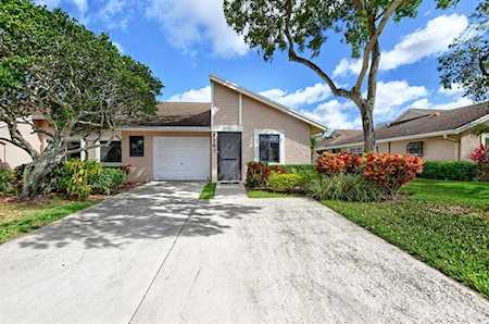 8167 Summerbreeze Lane Boca Raton, FL 33496