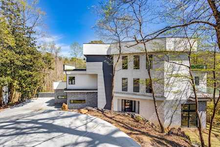 600 Colebrook Court Atlanta, GA 30327