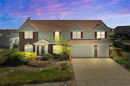 208 Tanner Dr Wentzville, MO 63385