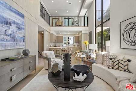 12304 Moorpark St #104 Studio City, CA 91604