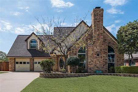 404 Brent Drive Lewisville, TX 75057