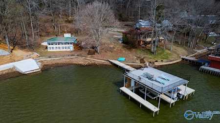 1084 Riverfront Road Rogersville, AL 35652
