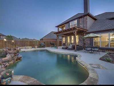 8229 Spitfire Trail Aubrey, TX 76227
