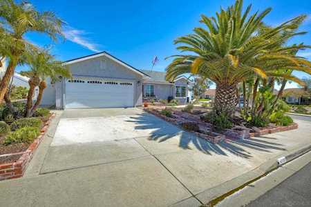 4738 Edinburgh Dr Carlsbad, CA 92010