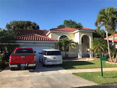 19845 NW 10th St Pembroke Pines, FL 33029
