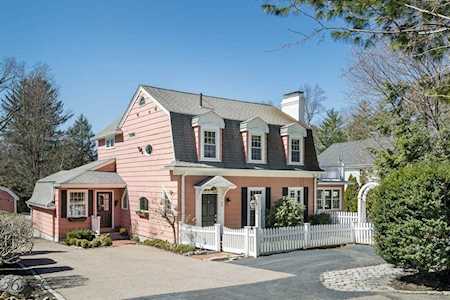 36 Sunset Road Wellesley, MA 02482