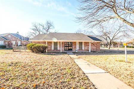 9059 Van Deman Court Benbrook, TX 76116