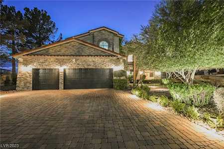 16 Princeville Ln Las Vegas, NV 89113