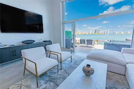 3927 NE 171st St #C North Miami Beach, FL 33160