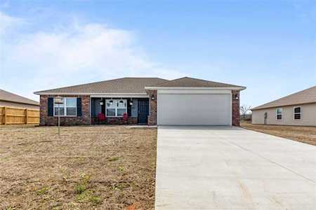 257 Stinson St Elkins, AR 72727