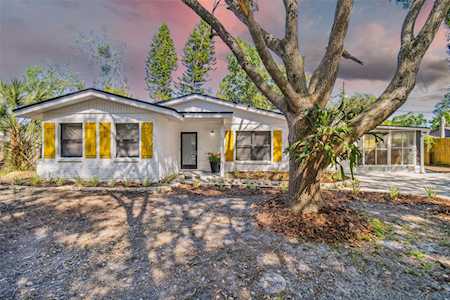 8007 Pine Hill Dr Tampa, FL 33617