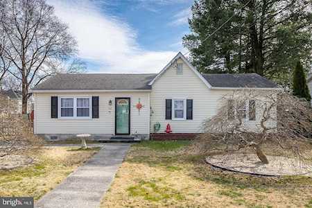 46 W Vine St Gibbstown, NJ 08027
