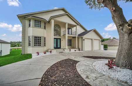 10911 Lakeshore Dr Clermont, FL 34711