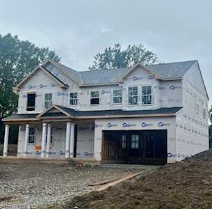 7612 Main St Olmsted Falls, OH 44138