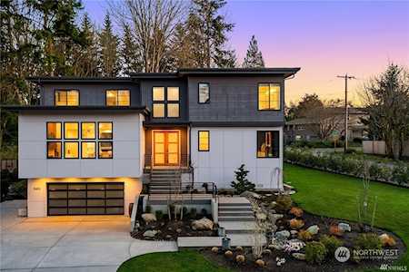 8401 SE 34th Place Mercer Island, WA 98040