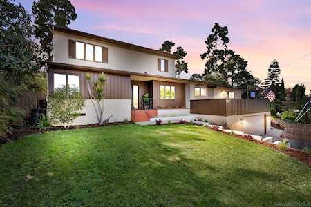 712 Tarento Drive San Diego, CA 92106