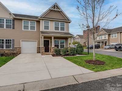 2004 Firefly Ln Fort Mill, SC 29715