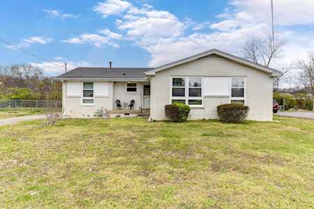 469 Clearwater Dr Nashville, TN 37217