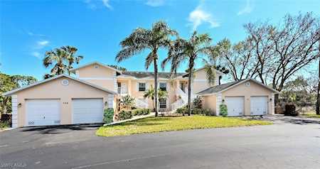 729 Wiggins Lake Dr #102 Naples, FL 34110