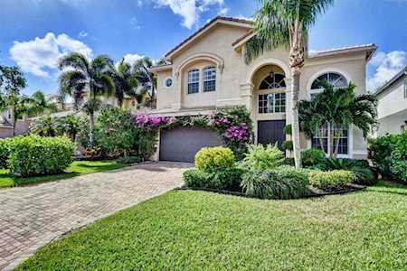8596 Breezy Oak Way Boynton Beach, FL 33473