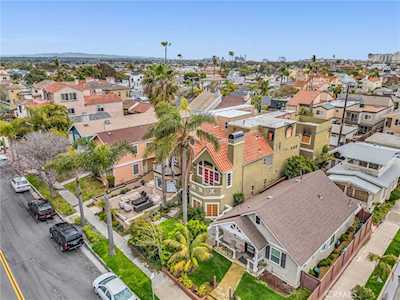 204 Geneva Ave Huntington Beach, CA 92648