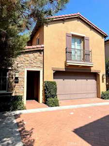 87 Lupari Irvine, CA 92618