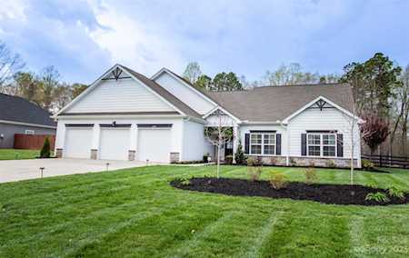 157 Windstone Dr Troutman, NC 28166