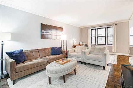 16 N Broadway #4D White Plains, NY 10601
