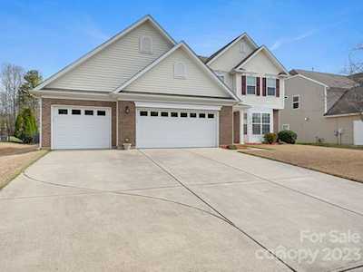 1713 Hoosac Dr Waxhaw, NC 28173