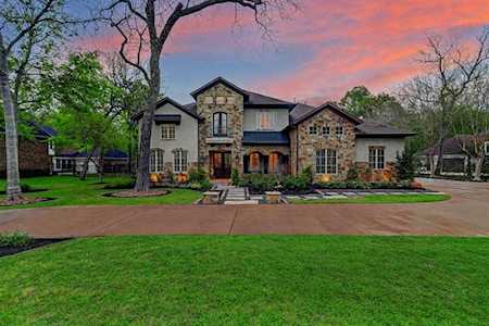 16 Tall Trl Missouri City, TX 77459
