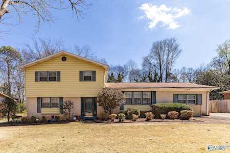 3324 NW East Helena Drive Huntsville, AL 35810
