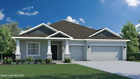 2059 SW Oconnel Avenue Palm Bay, FL 32908