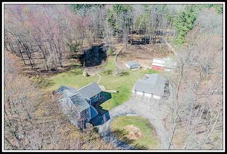 N1301 Pine Valley Ln Fremont, Town of Caledonia, WI 54940