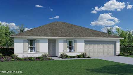 1082 SE Quesada Street Palm Bay, FL 32909