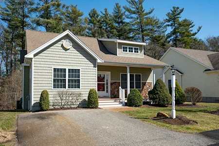 8 Tanglewood Ln #8 Rockland, MA 02370