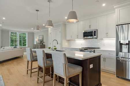 32 Willey Creek Rd #102 Exeter, NH 03833