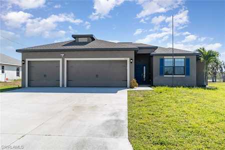 1613 SW 22nd Ct Cape Coral, FL 33991