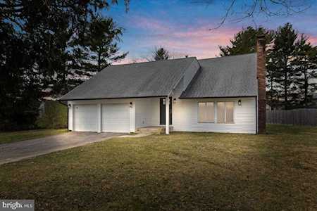 15 Piedmond Ln Sicklerville, NJ 08081